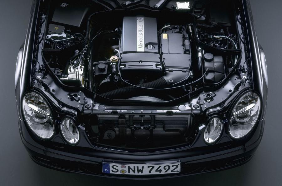  Mercedes-Benz E-Class 2002 года  (фото 103 из 448)